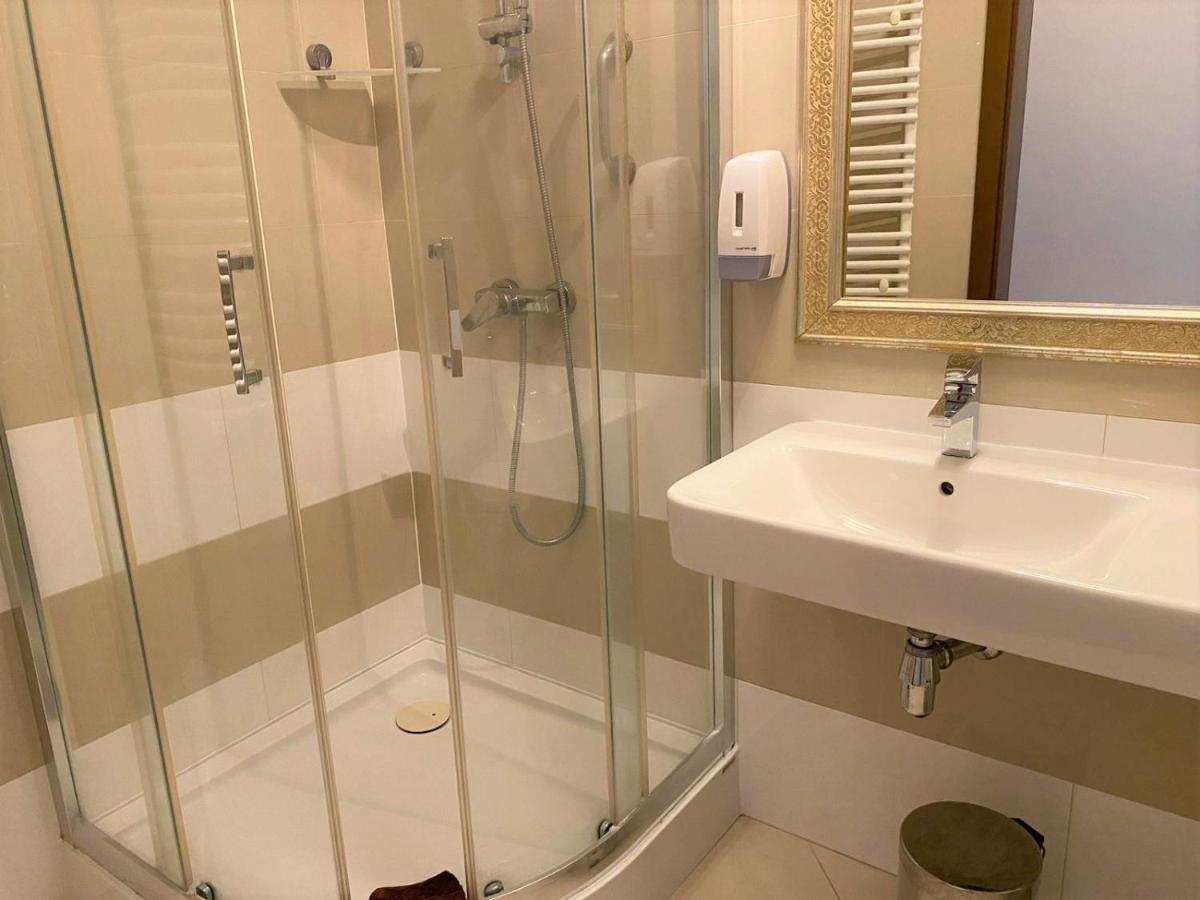 Hotel President Коцьк Екстер'єр фото