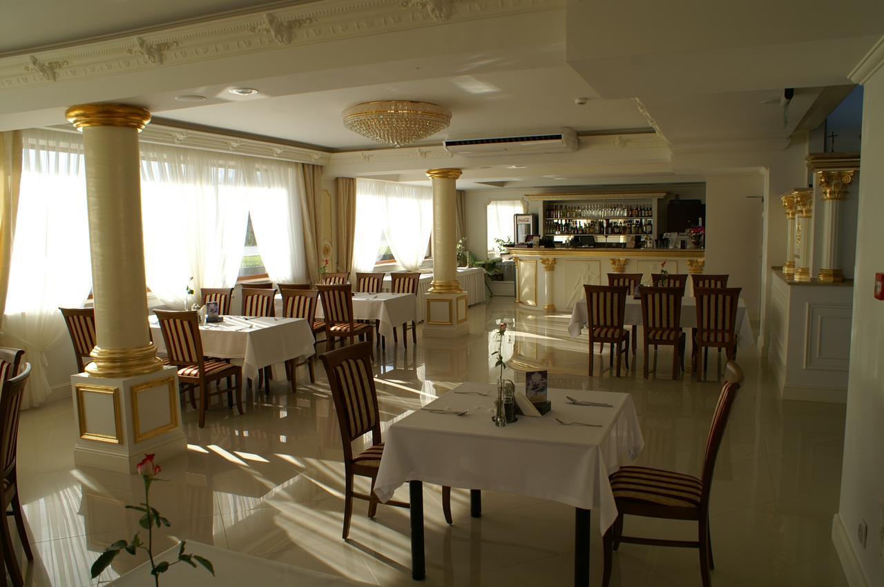 Hotel President Коцьк Екстер'єр фото